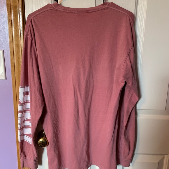 small VS PINK long sleeve - Picture 3 of 4